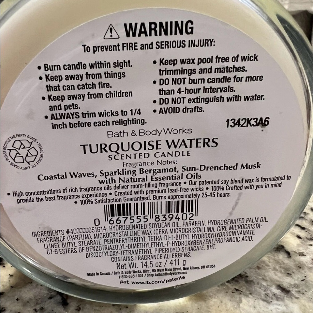 Bath & Body Works: 14.5 oz 3-Wick Candle: Turquoise Waters - Picture 2 of 2
